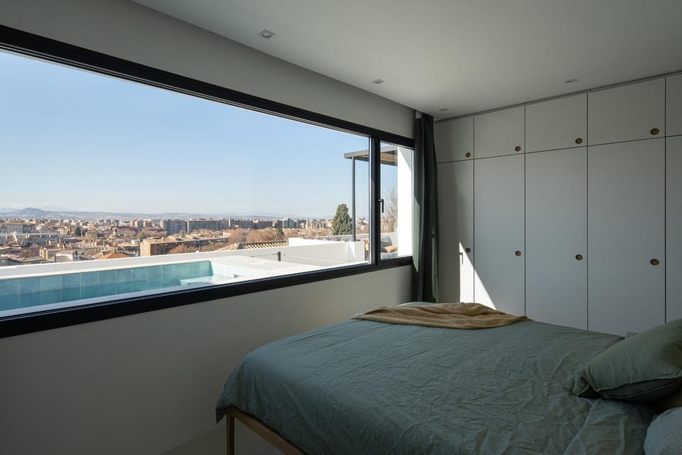 Bed, View (from property/room), Photo of the whole room, Bedroom, City view