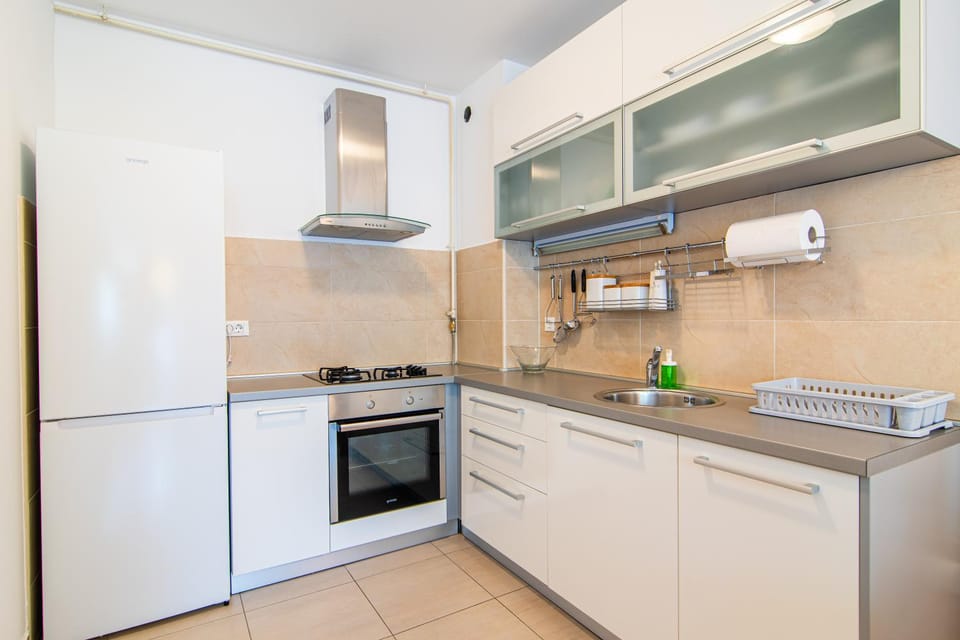 Kitchen or kitchenette, oven, stove, kitchen