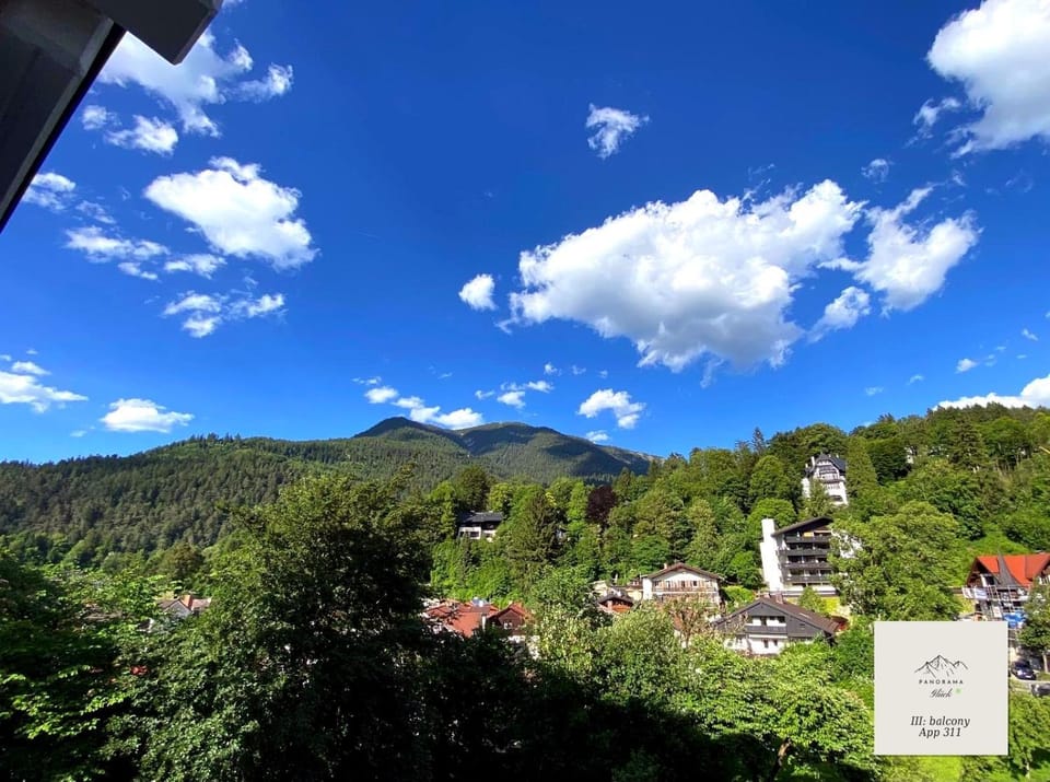 Nearby landmark, Balcony/Terrace, Mountain view