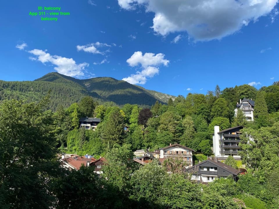 View (from property/room), Balcony/Terrace, Mountain view