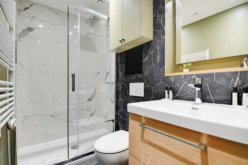 Shower, Bathroom