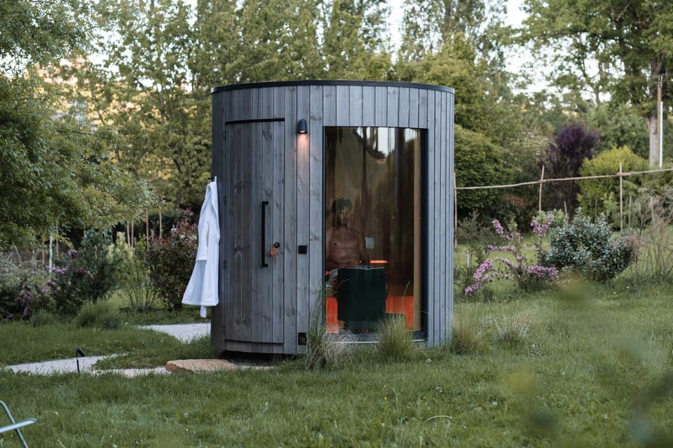 La suite prairie Tomette Singulière Bed and Breakfast in Bourgogne-Franche-Comté