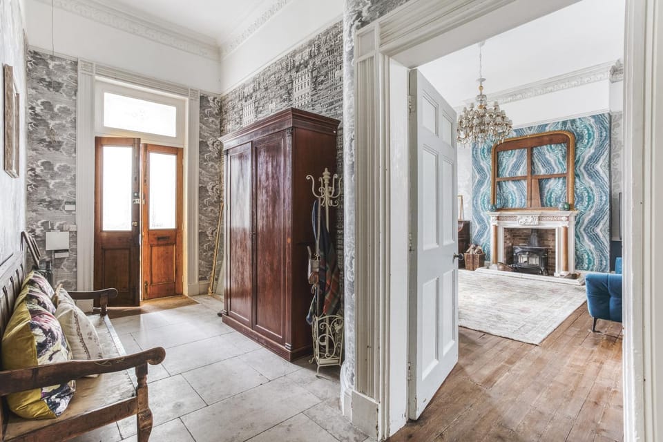 Friar Gate House - Grand Georgian Townhouse in Derby Centre House in Derby