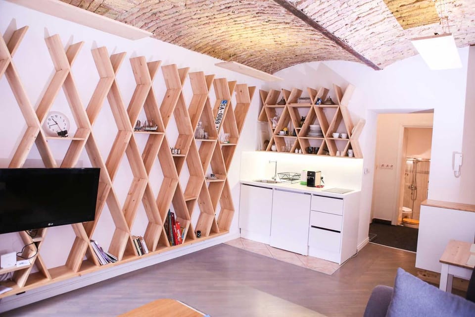 TV and multimedia, Kitchen or kitchenette