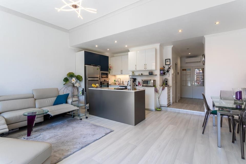 Living room, Dining area, kitchen