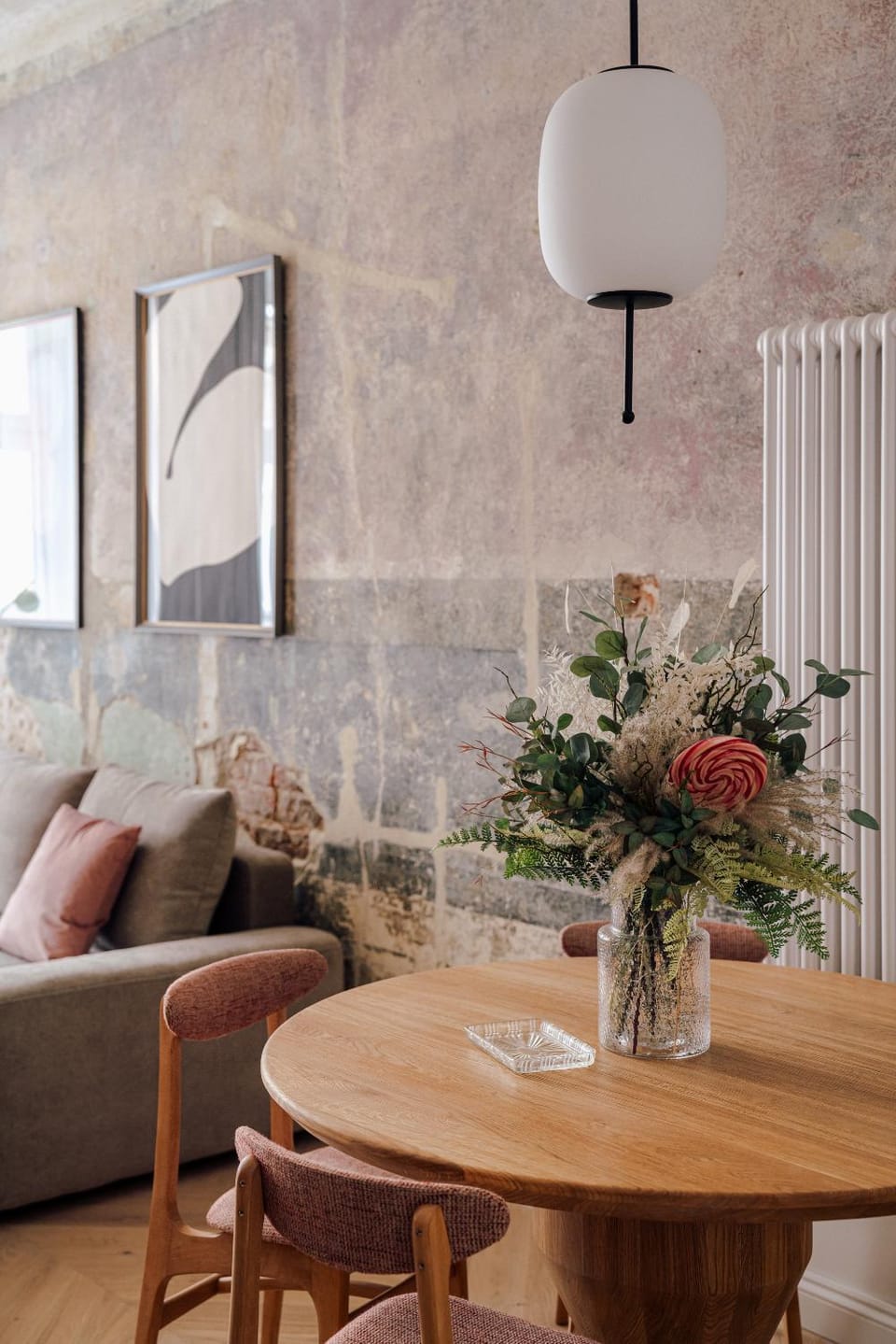 Living room, Dining area