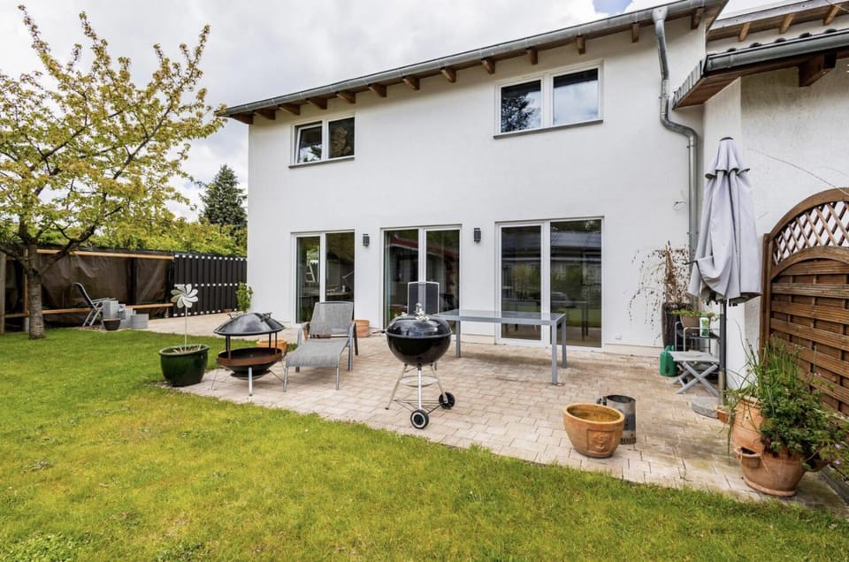 Property building, Patio, Garden view