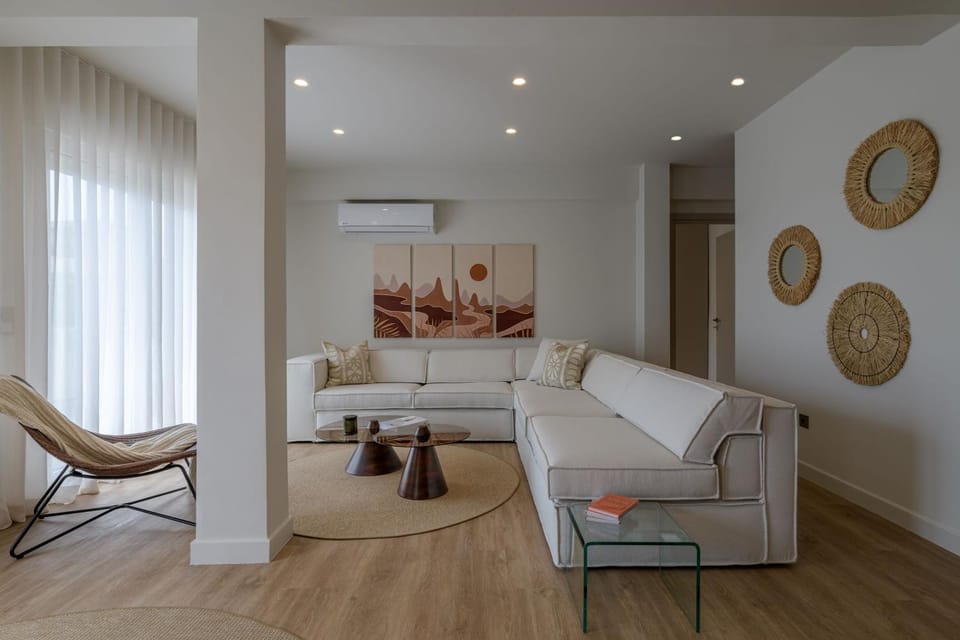 Living room, Decorative detail, Seating area