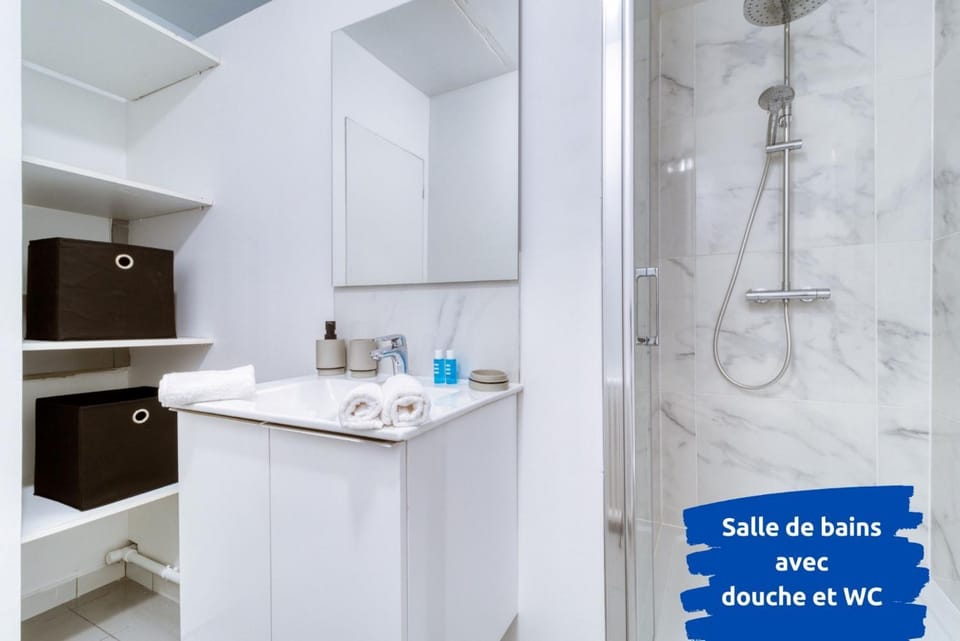 Shower, Bathroom