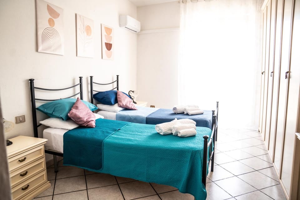 Casa Picasso Cagliari - 2 bedrooms, central location, AC Apartment in Cagliari