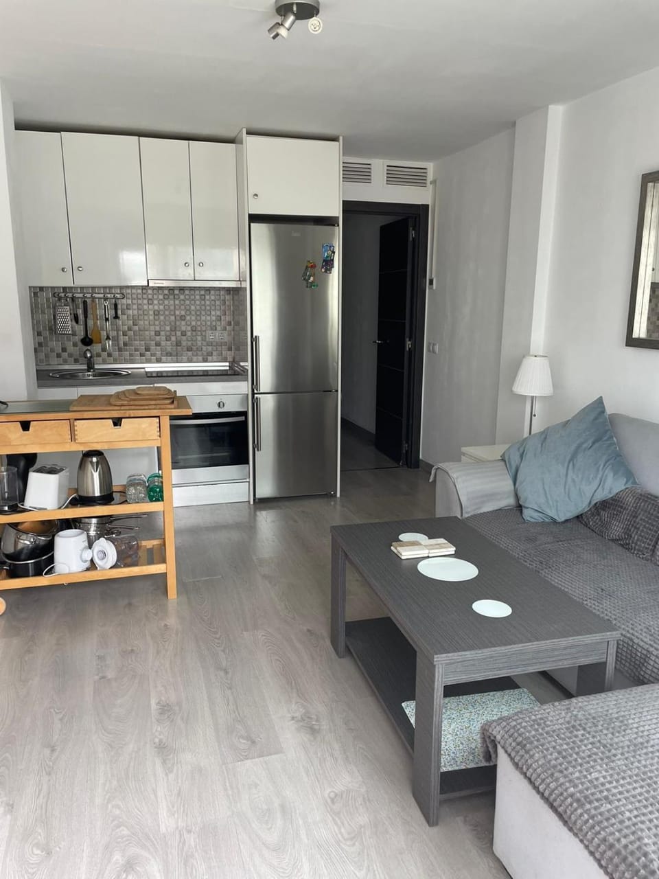 Kitchen or kitchenette, Living room