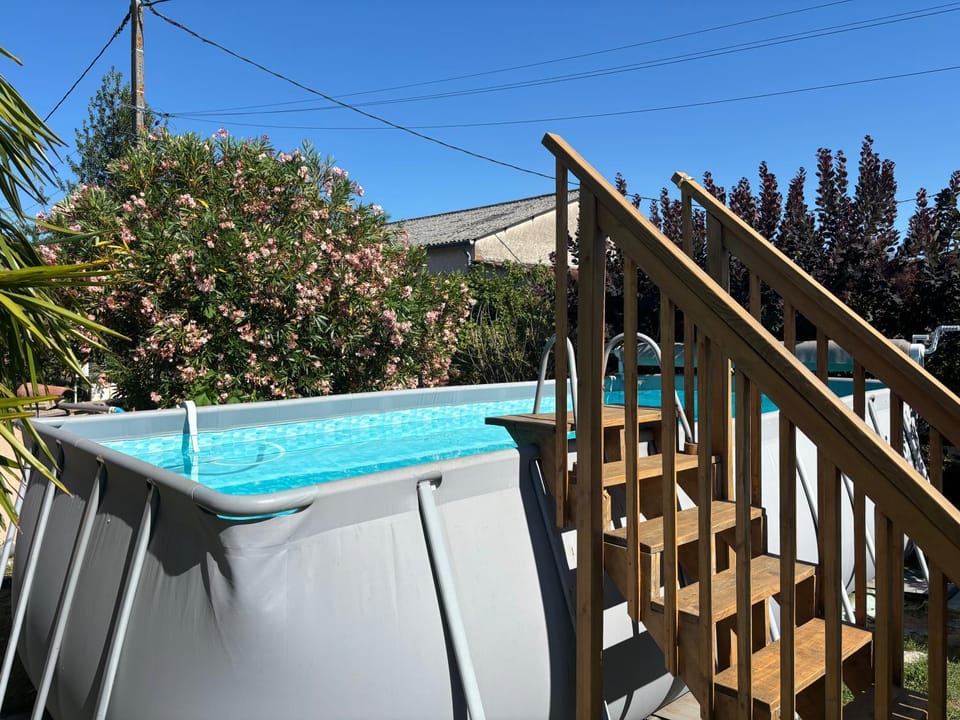 Garden, Swimming pool, Swimming pool