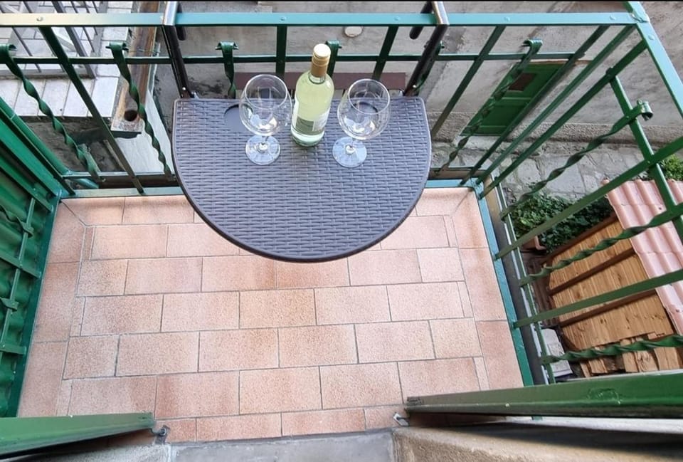 Grazioso appartamento Red Rose Apartment in Moltrasio