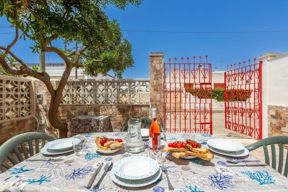 Patio, Dining area
