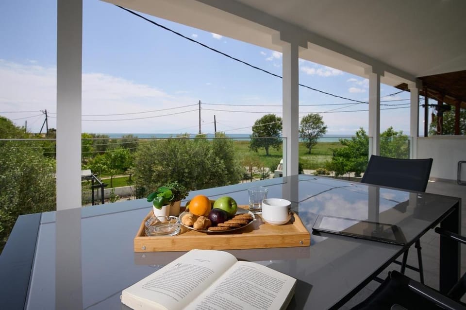 Iraklia Sea View Apartment in Halkidiki