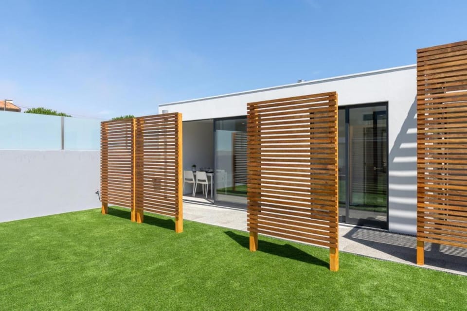 Property building, Facade/entrance, Off site