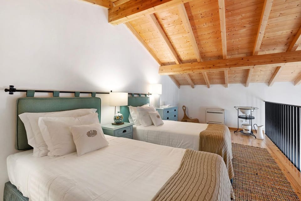 Property building, Living room, Bedroom