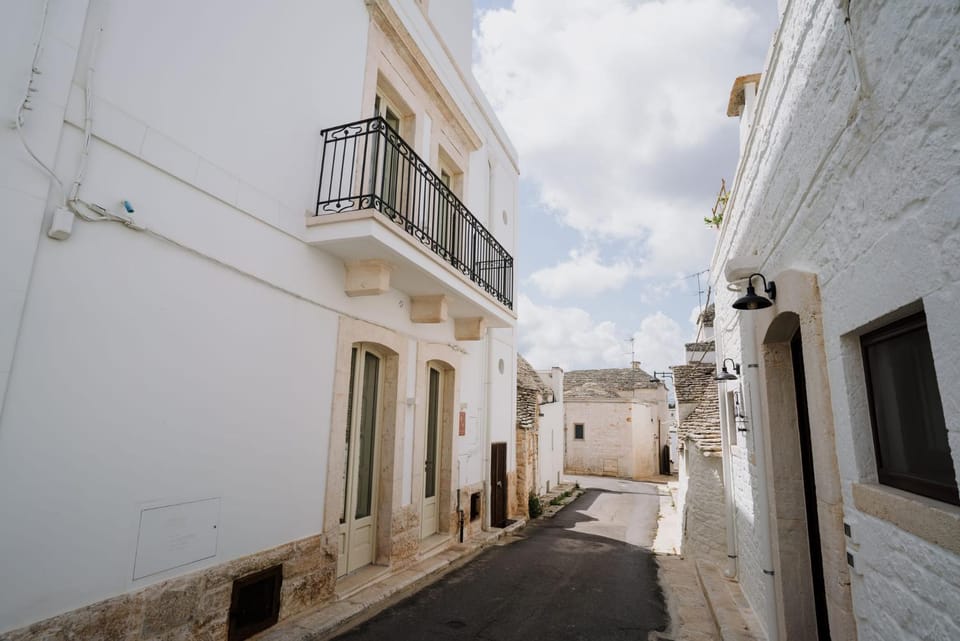 Property building, Street view