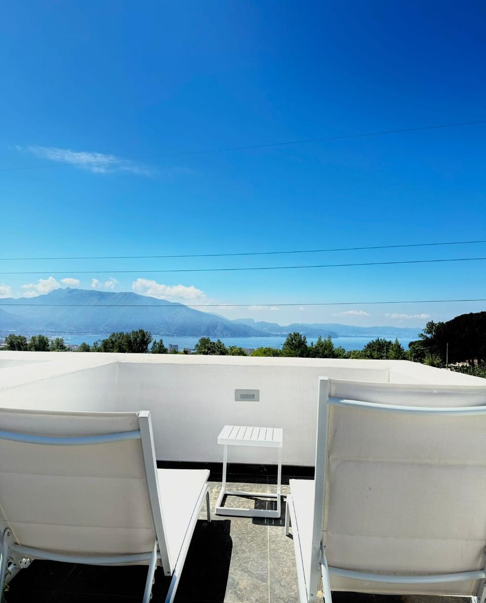 Natural landscape, View (from property/room), Balcony/Terrace, Sea view