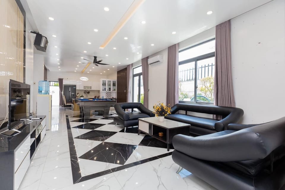 Karaoke, Living room