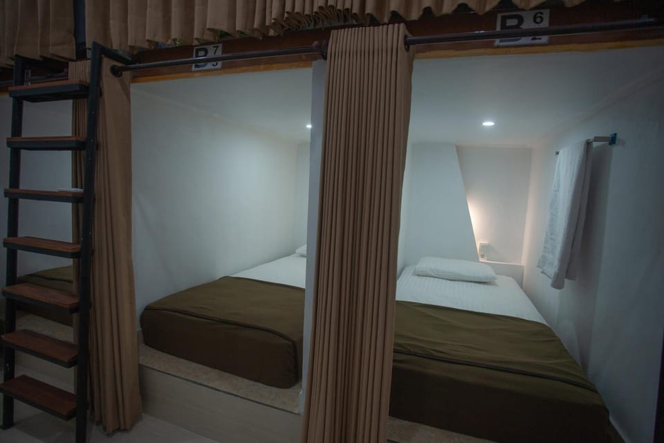 bunk bed