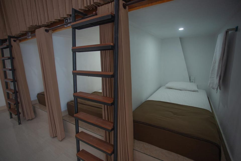 bunk bed