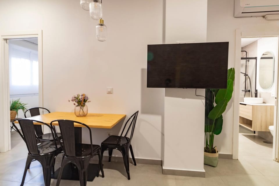 Nuevo Piso junto a Santa Justa y Aeropuerto 2 Apartment in Seville