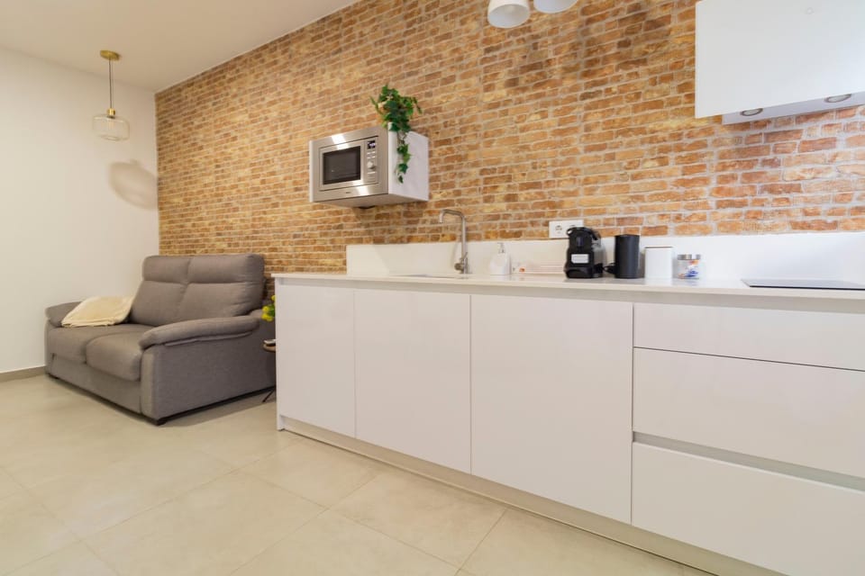 Nuevo Piso junto a Santa Justa y Aeropuerto 2 Apartment in Seville