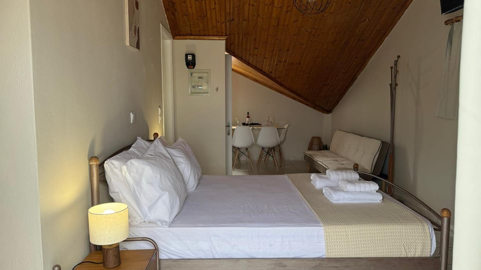 Sea Side Studios Apartment in Agia Effimia