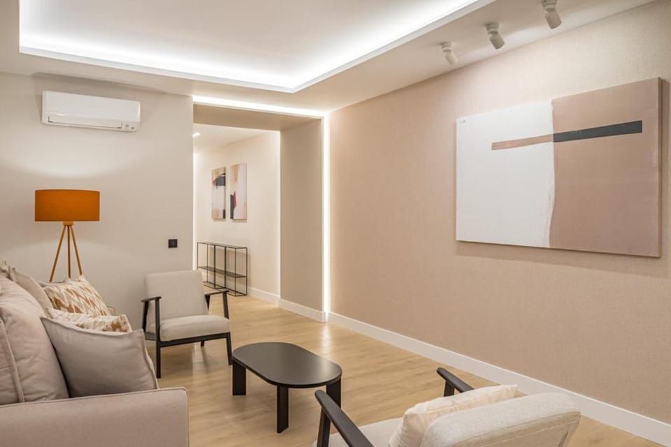Living room, Seating area, air conditioner