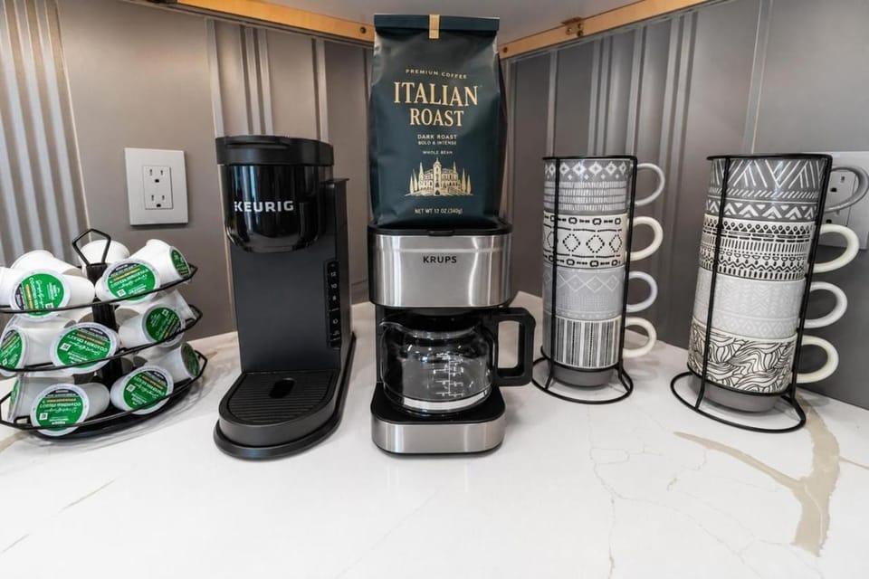 Coffee/tea facilities, Kitchen or kitchenette