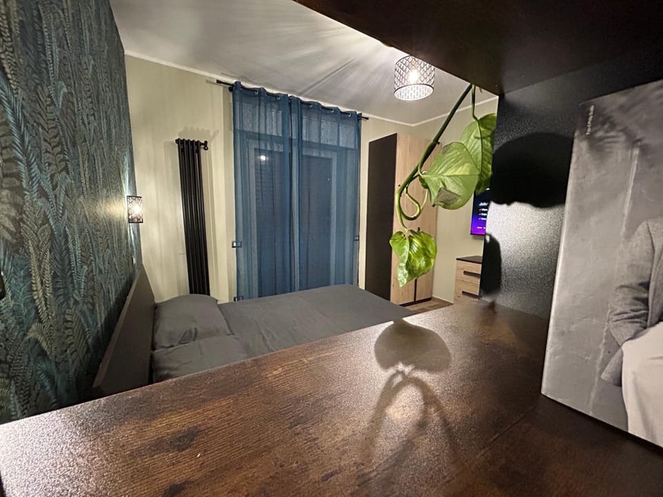 Bed, Decorative detail