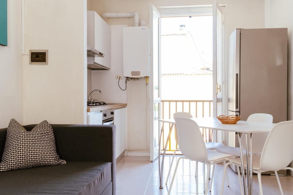 Kitchen or kitchenette, Living room, Dining area