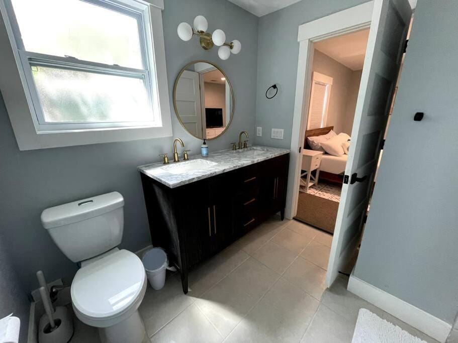 Cozy Savannah 5BR Home House in Savannah