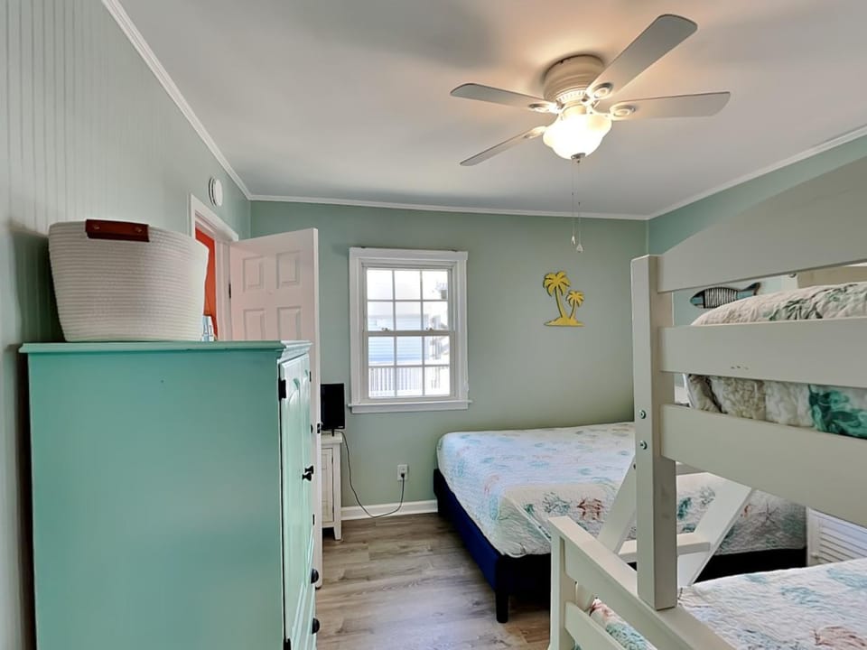 Just Sandy House in Surf City
