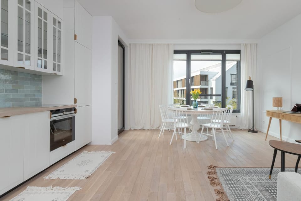 Kitchen or kitchenette, Living room, Seating area, oven, stove