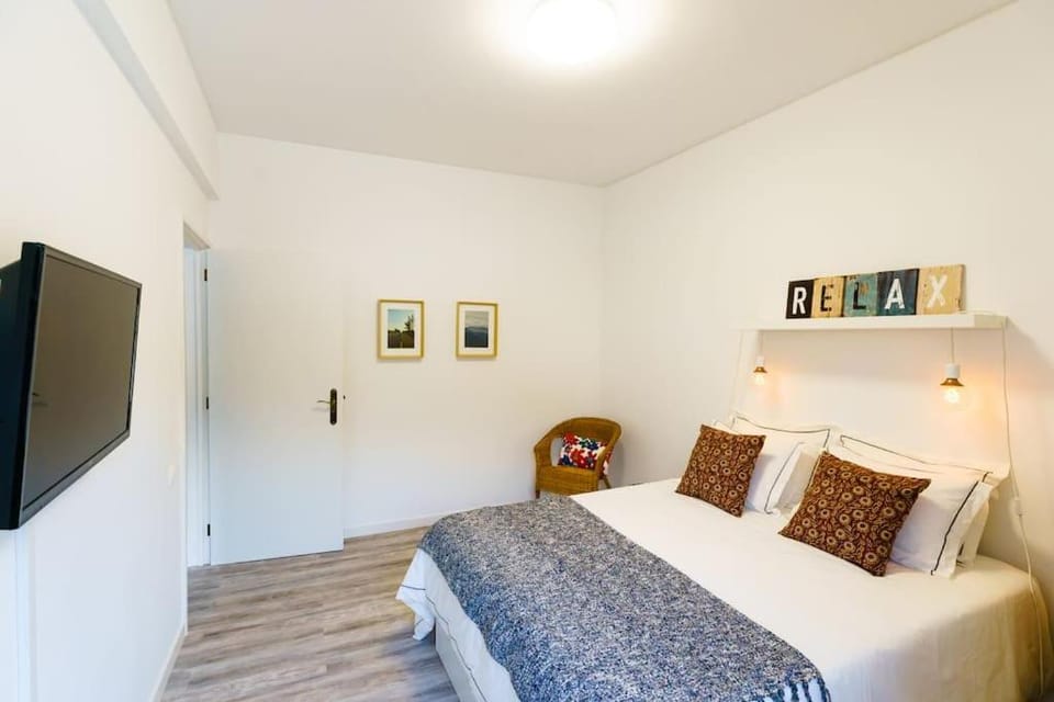 Enjoy the city center at fully equipped 2 BR 5 Min walk to beach & market Apartment in Funchal