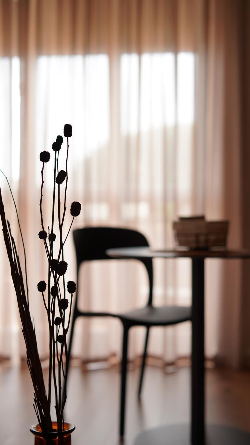 Decorative detail, Seating area, Breakfast