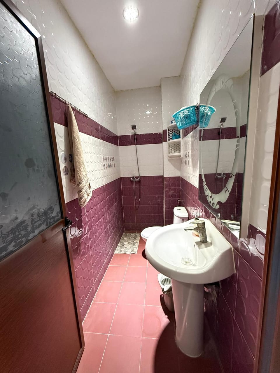 Shower, Toilet, Bathroom