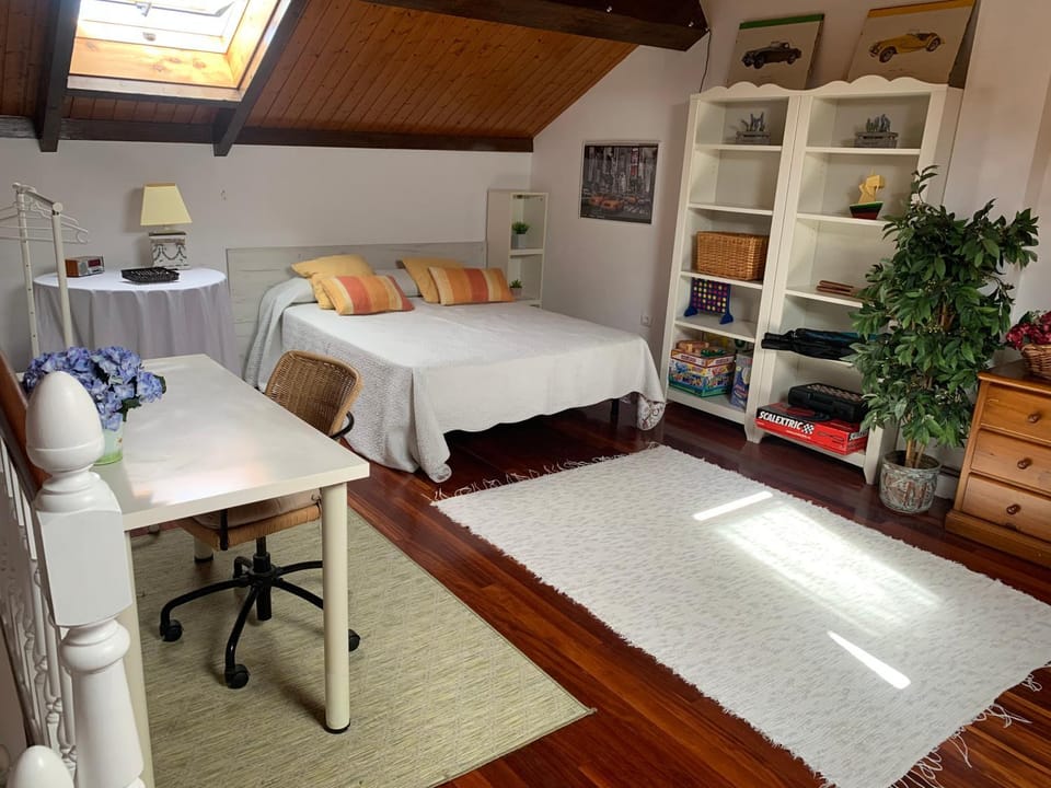 COBRECES CAMPO y PLAYA House in Western coast of Cantabria