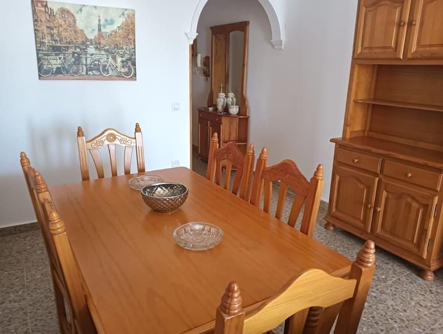 Apto en Conil con Plaza de Parking y Aire Acondicionado Apartment in Conil de la Frontera
