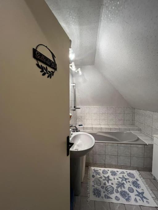 Bathroom, Bath