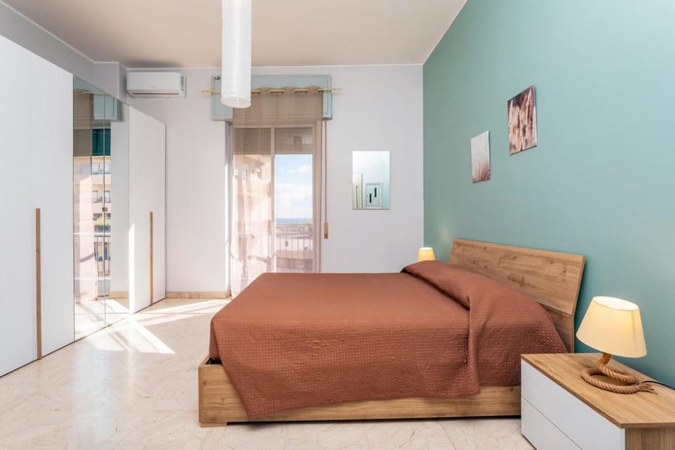 Bedroom, furniture