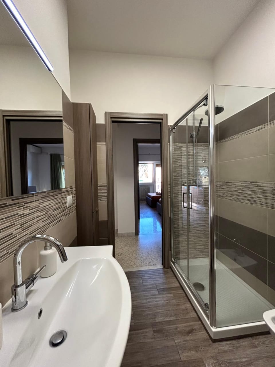 Shower, Bathroom