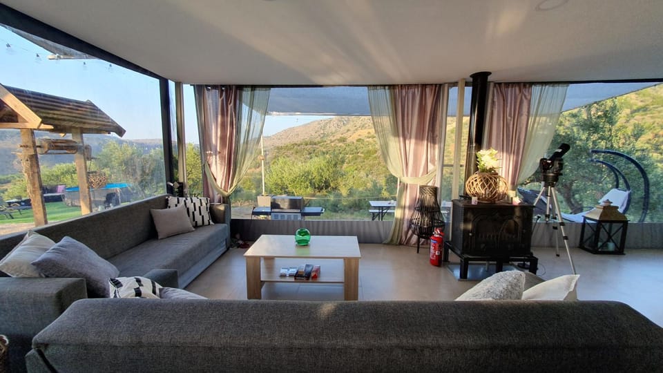 Natural landscape, Living room