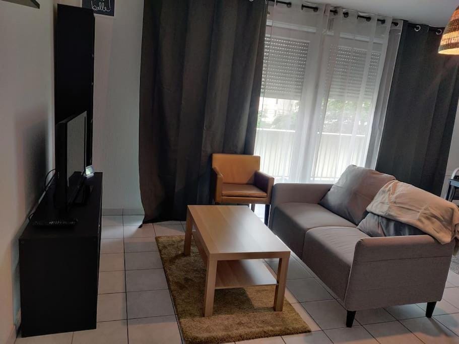 Logement entier - appartement Apartment in Bordeaux