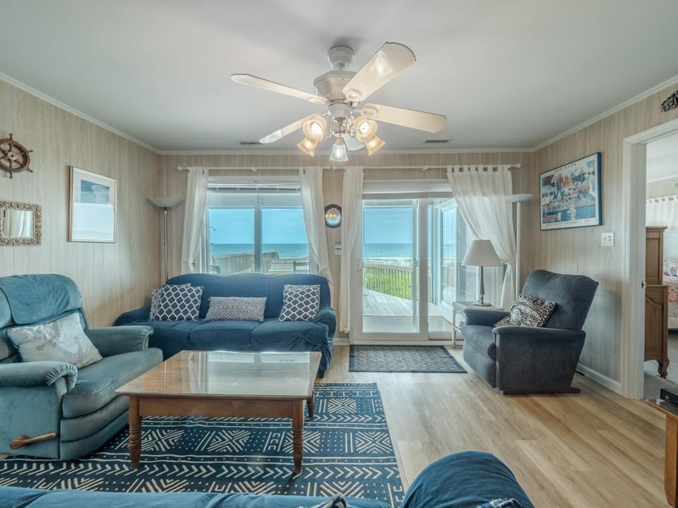 Balcony/Terrace, Living room, Seating area, Sea view, furniture