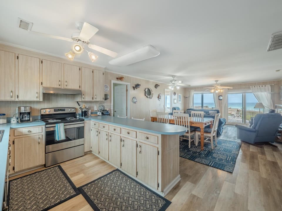 Kitchen or kitchenette, Living room, Dining area, Sea view, furniture, oven
