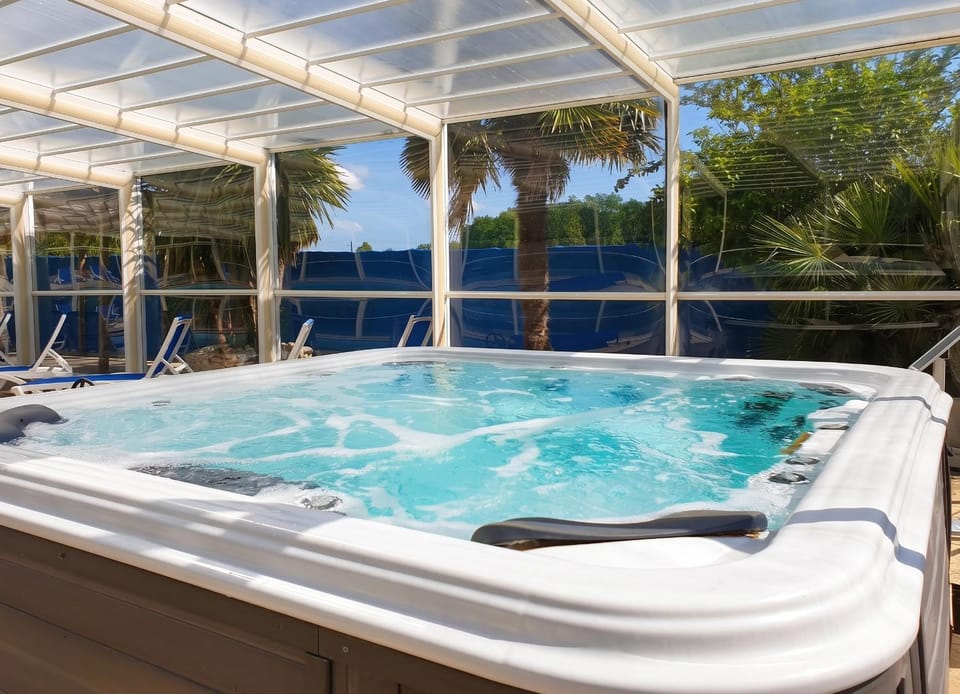 Maison de charme à Meursac avec piscine House in Nouvelle-Aquitaine