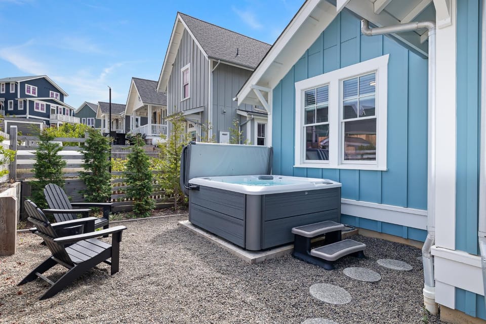 Coastal Oasis by Seabrook Hospitality House in Seabrook